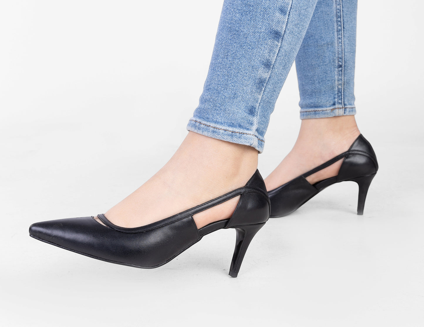 Black Cut-Out 7cm heels | Flash Sale