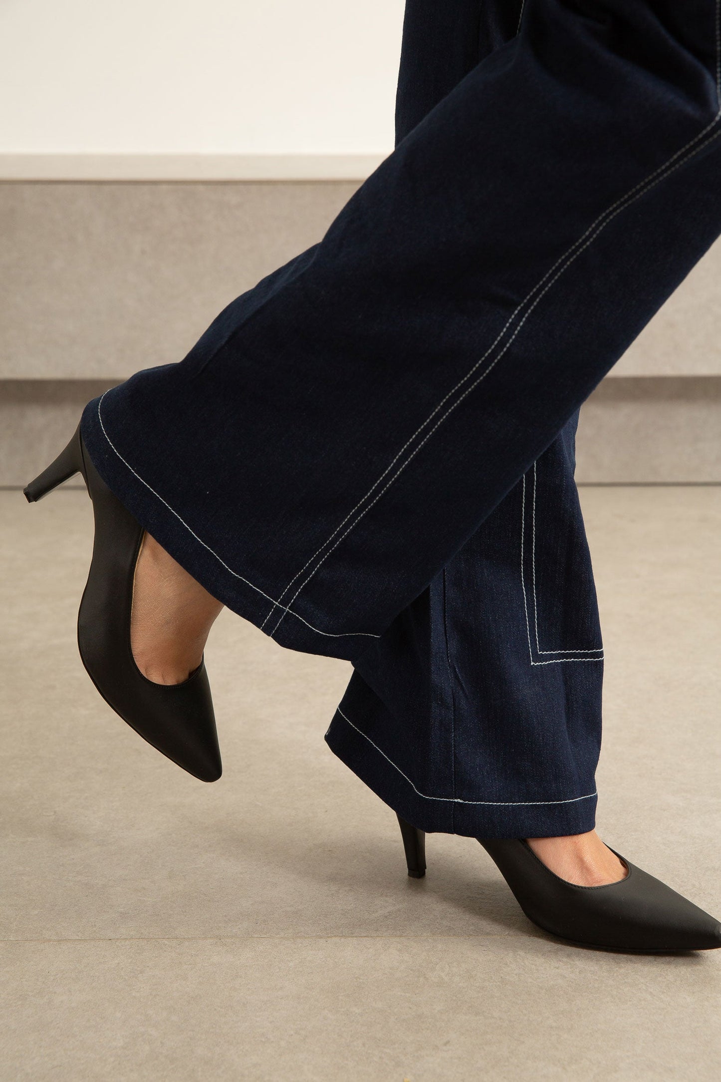 حذاء بكعب رفيع 7 سم